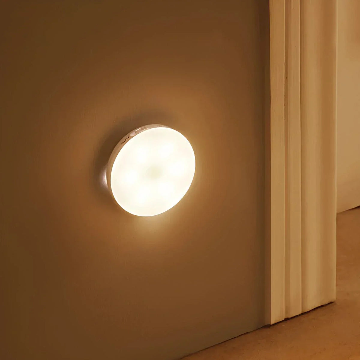 Rechargeable Wireless LED Motion Sensor Light 'EasyBeam' – Cabinet & Wardrobe Light